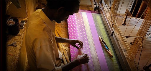 Chanderi saree under weaving 