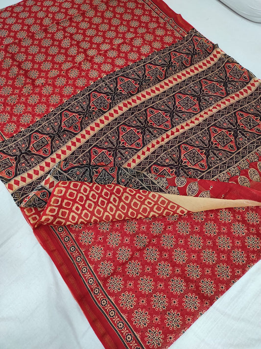 Chanderi Cotton Block Print Saree P125 - ArtsyIndia