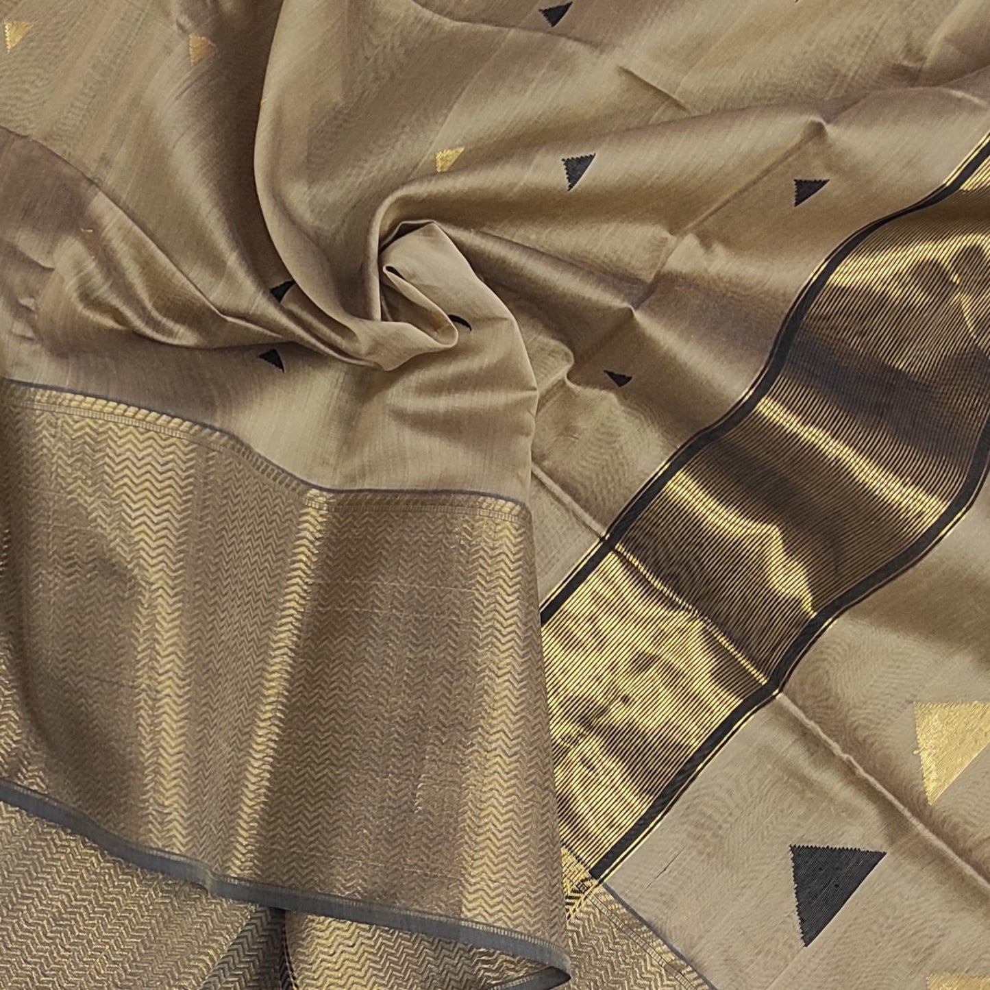 Chanderi Designer Silk Cotton Golden Saree A210 - ArtsyIndia