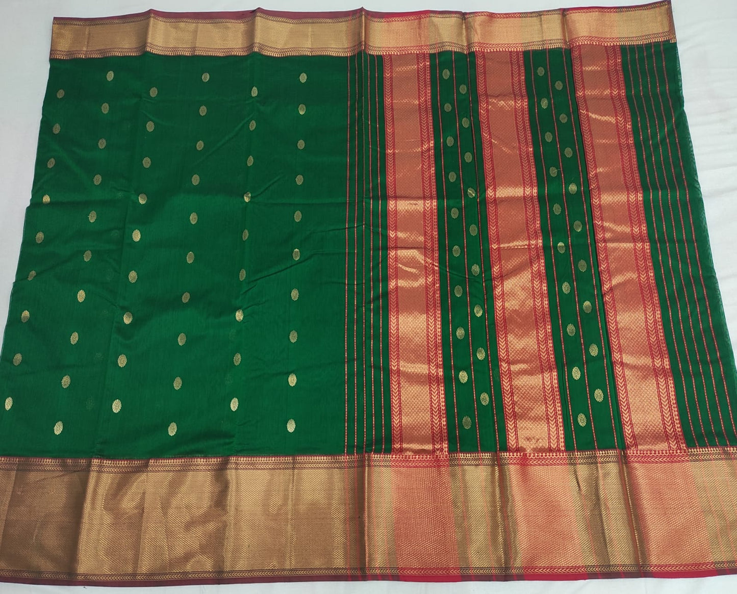 Chanderi Silk Cotton Golden Zari Green Saree A211 - ArtsyIndia